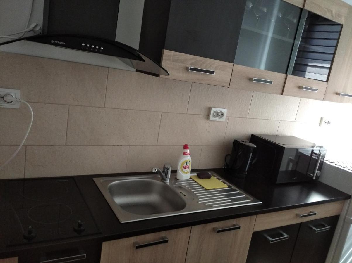 דירות Orşova Apartament Cristian מראה חיצוני תמונה