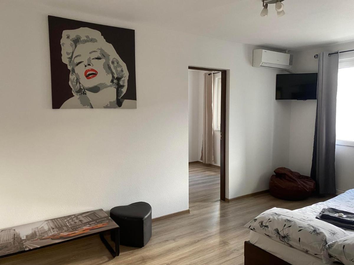 דירות Orşova Apartament Cristian מראה חיצוני תמונה