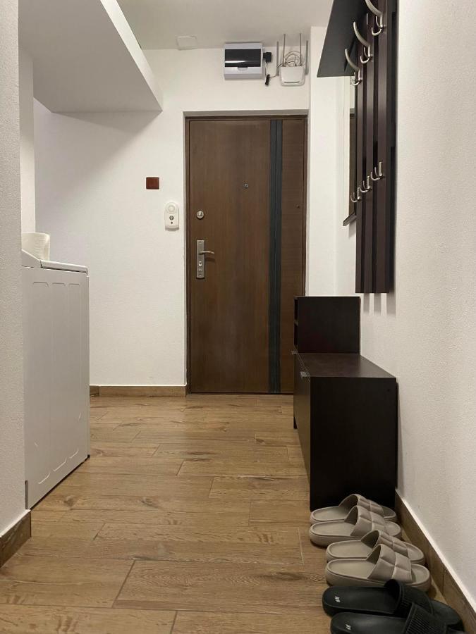 דירות Orşova Apartament Cristian מראה חיצוני תמונה
