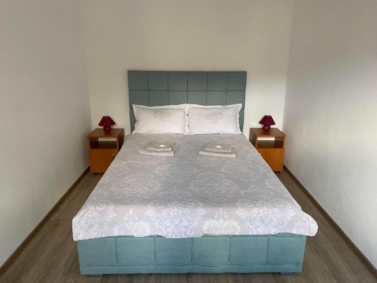 דירות Orşova Apartament Cristian מראה חיצוני תמונה