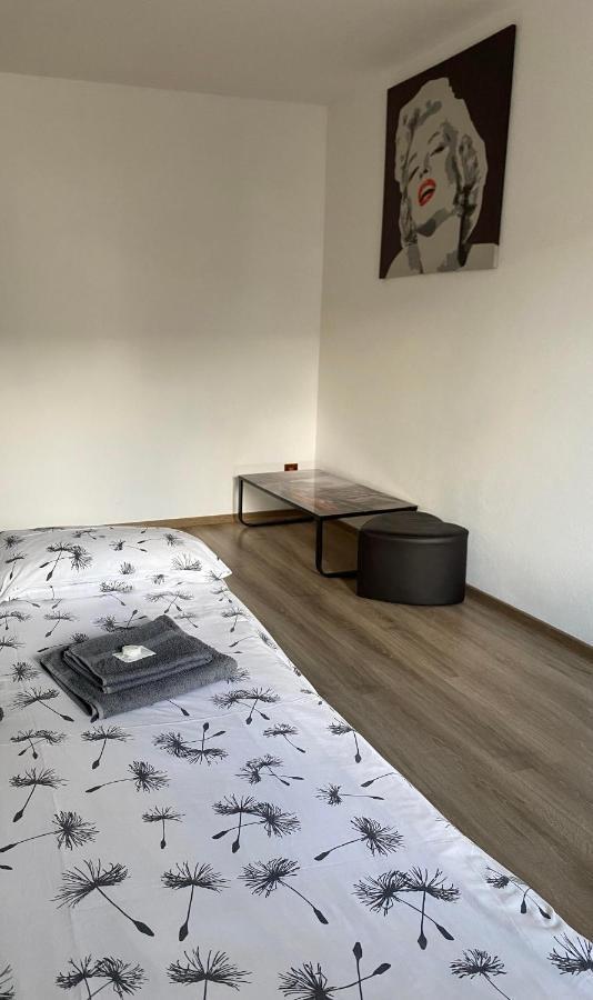 דירות Orşova Apartament Cristian מראה חיצוני תמונה