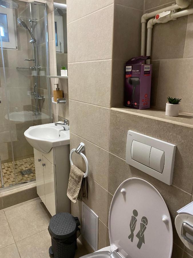 דירות Orşova Apartament Cristian מראה חיצוני תמונה