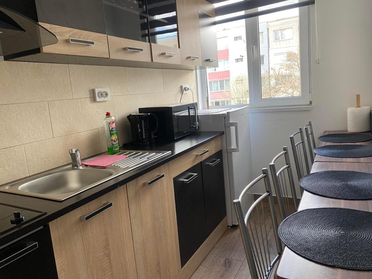 דירות Orşova Apartament Cristian מראה חיצוני תמונה
